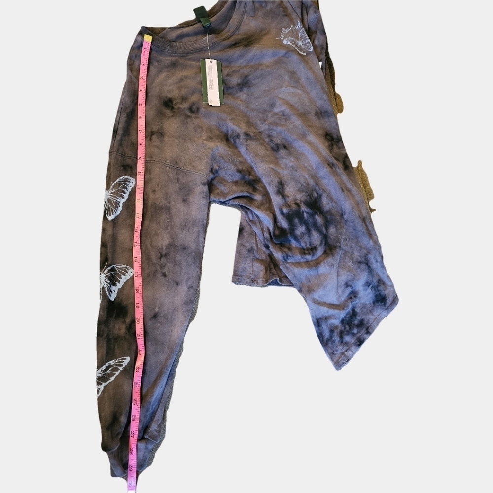 Wild Fable Long Sleeve Crew Neck Graphics Tie Dye Oversized Tee Size M NWT - Picture 12 of 14